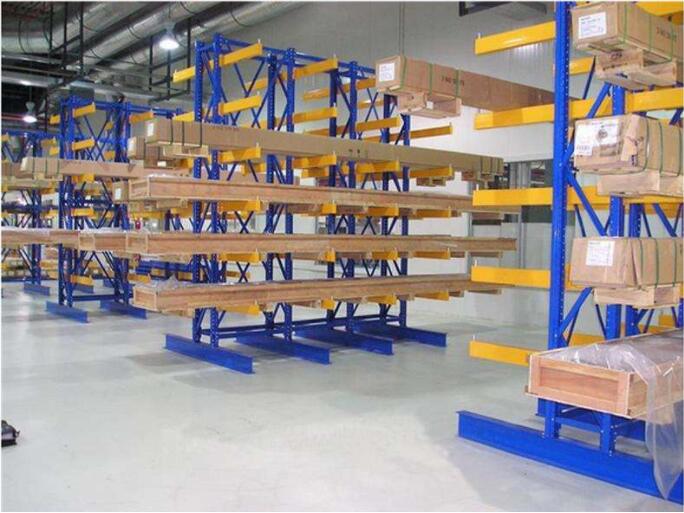 Sistema de estantes cantilever
